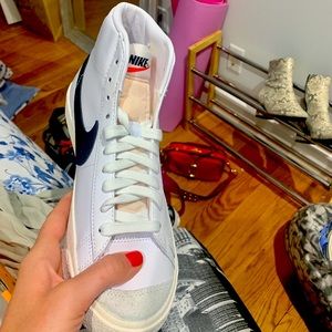 Never worn Nike Shoes